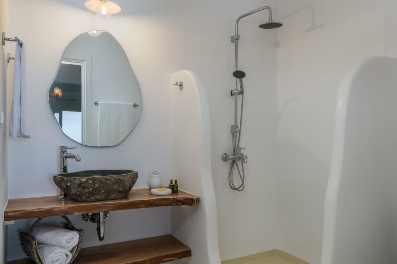 Heavenly Milos Suites Agia Kiriaki Beach  Exteriör bild