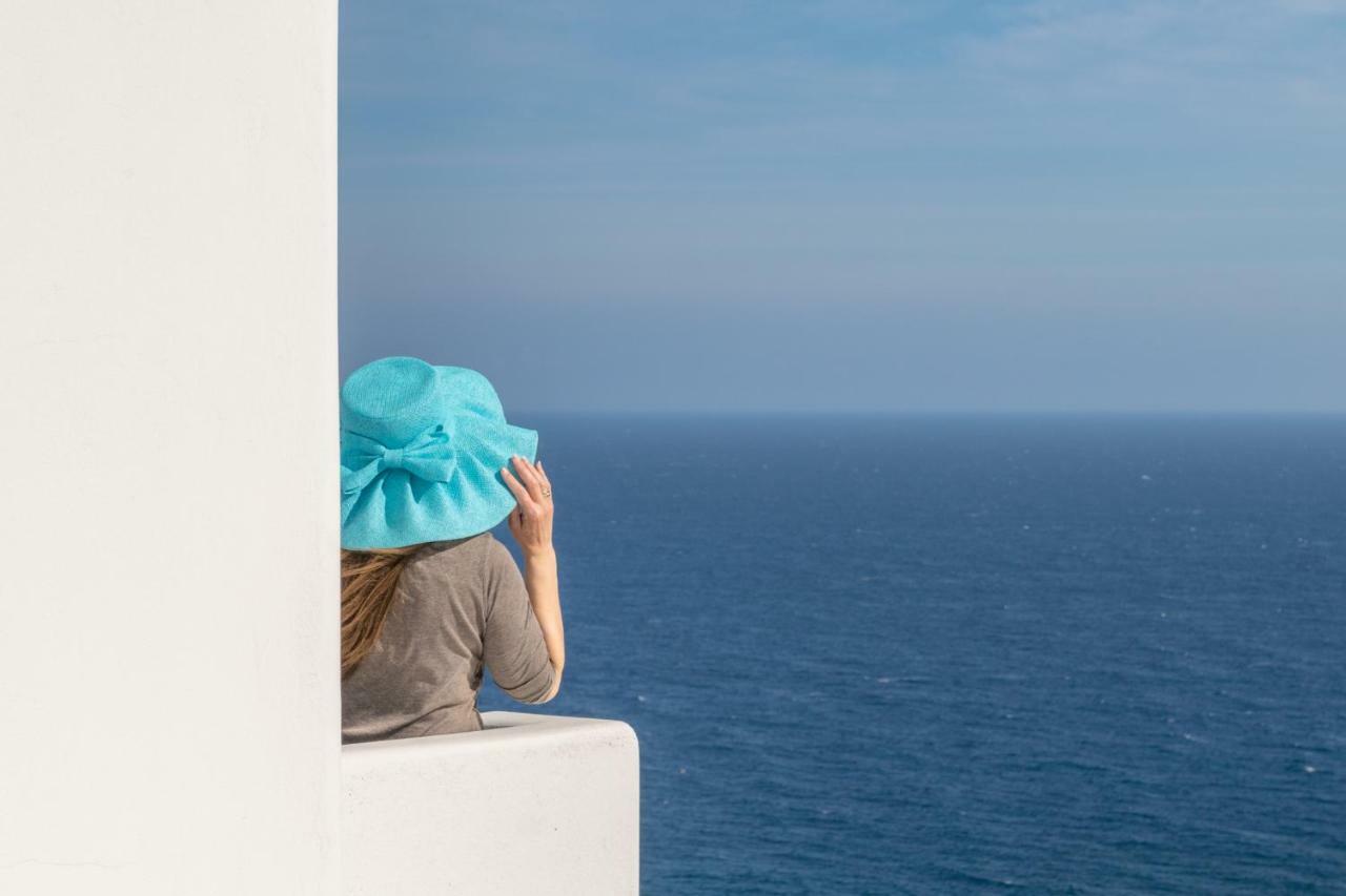 Heavenly Milos Suites Agia Kiriaki Beach  Exteriör bild