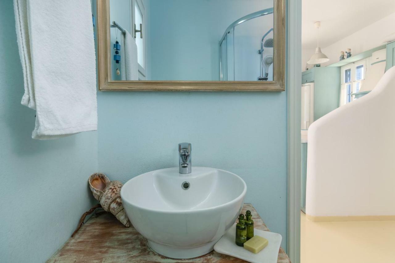 Heavenly Milos Suites Agia Kiriaki Beach  Exteriör bild